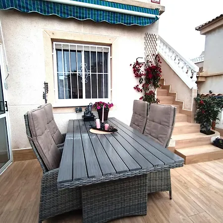 Pmt04 - Charming Quadro With Communal Pool * Torrevieja