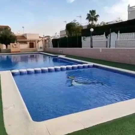 Pmt04 - Charming Quadro With Communal Pool * Torrevieja